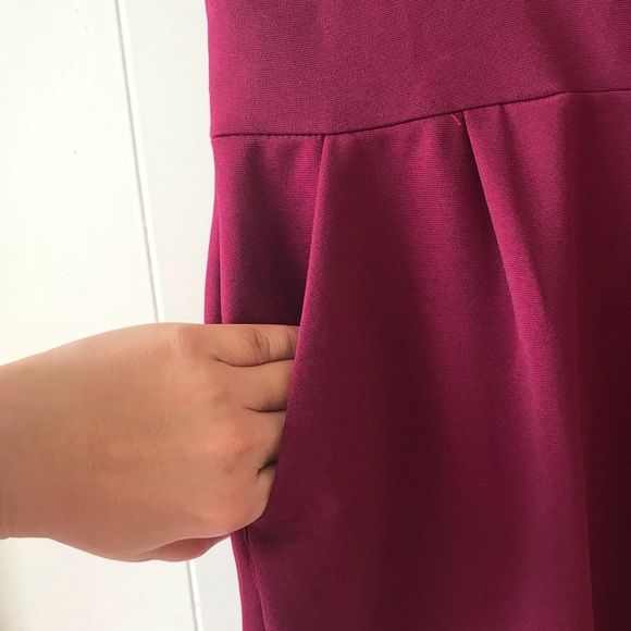 Burgundy Midi Pencil Dress with Pockets - Picture 5 of 8